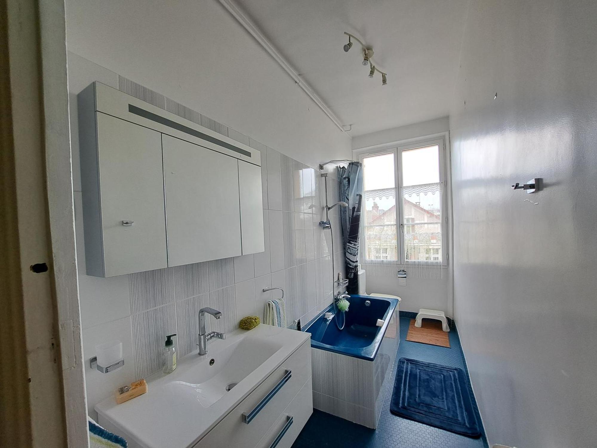 Les Chambres De Lucie-B&B - Petit Dej Inclus - Parking Prive - Proche Gare Versailles Værelse billede