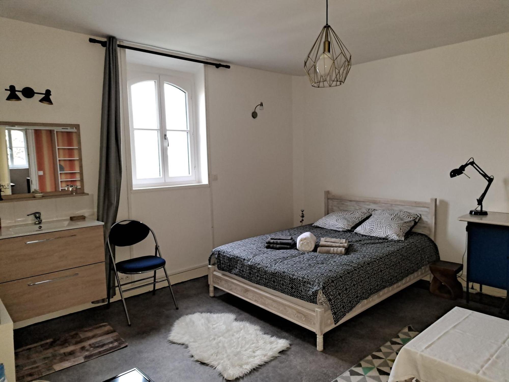 Les Chambres De Lucie-B&B - Petit Dej Inclus - Parking Prive - Proche Gare Versailles Eksteriør billede