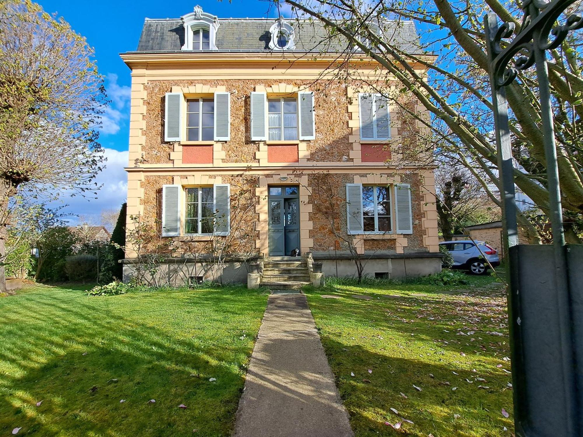 Les Chambres De Lucie-B&B - Petit Dej Inclus - Parking Prive - Proche Gare Versailles Eksteriør billede